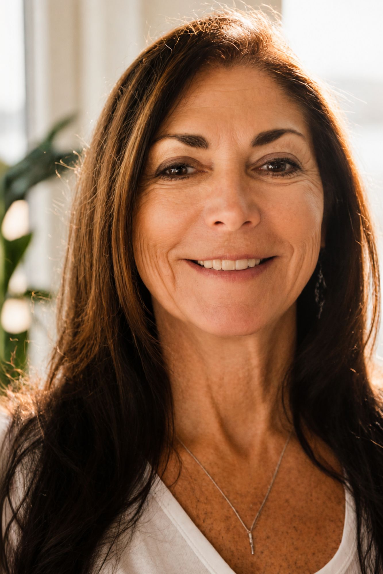 Drchristine-headshot-hero-h&S